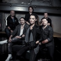Right Now - <small>Disco live!</small>